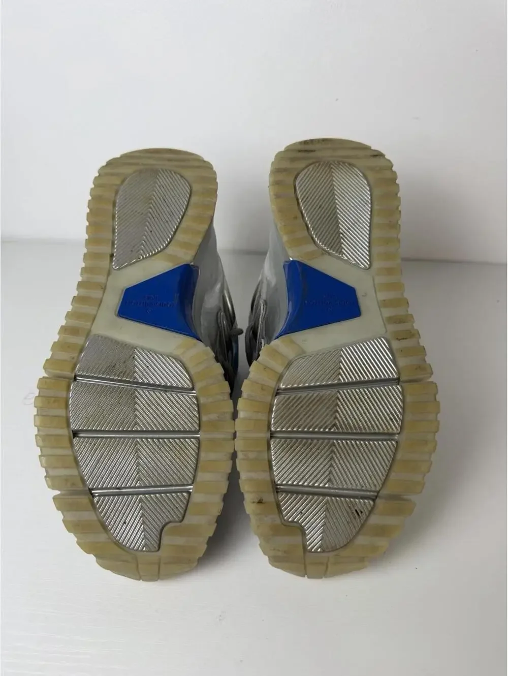 Louis Vuitton Zig Zag Sneaker Silver Blue SZ 7 LV (US 9)